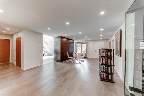 1497 Queens Avenue, West Vancouver, BC 