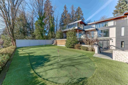 1497 Queens Avenue, West Vancouver, BC 
