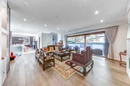 1497 Queens Avenue, West Vancouver, BC 