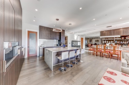 1497 Queens Avenue, West Vancouver, BC 