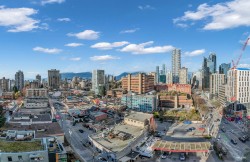 1501-1003 Burnaby Street Vancouver, BC V6E 4R7