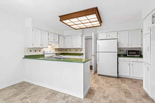 925 Merritt Street, Coquitlam, BC 