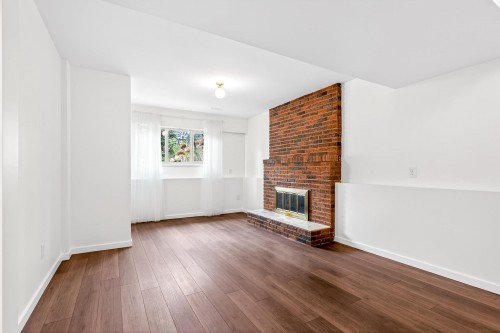 925 Merritt Street, Coquitlam, BC 