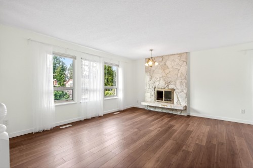 925 Merritt Street, Coquitlam, BC 
