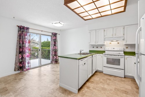 925 Merritt Street, Coquitlam, BC 