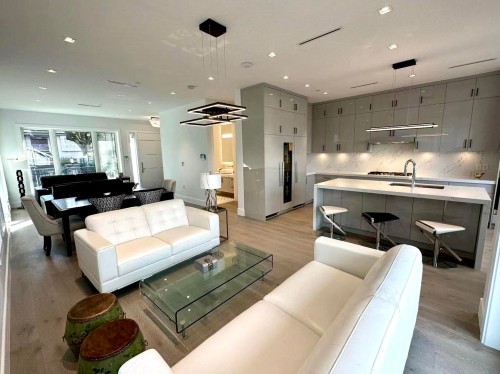3349 19Th Avenue W, Vancouver, BC 