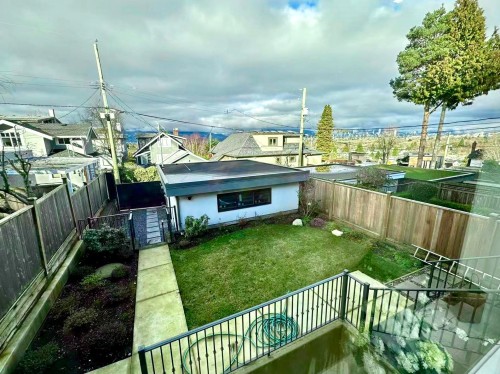 3349 19Th Avenue W, Vancouver, BC 