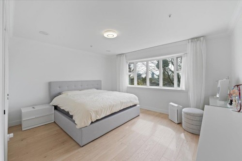 817 60Th Avenue W, Vancouver, BC 