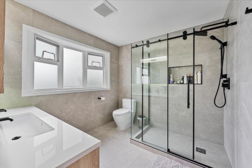 817 60Th Avenue W, Vancouver, BC 