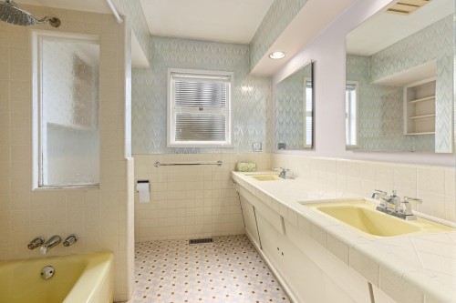 6297 Mackenzie Street, Vancouver, BC 