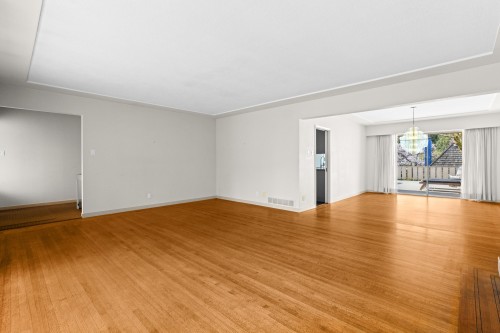 6297 Mackenzie Street, Vancouver, BC 