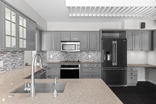 6297 Mackenzie Street, Vancouver, BC 