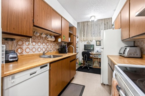 504 Cardiff Way, Port Moody, BC 