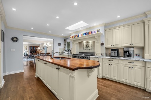 539 Newcroft Place, West Vancouver, BC 