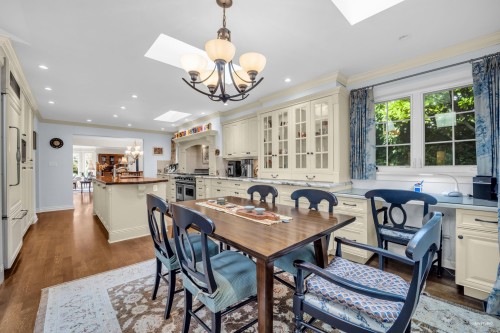 539 Newcroft Place, West Vancouver, BC 