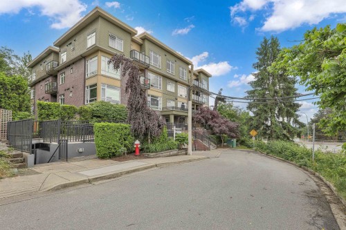 302-11566 224 Street  Maple Ridge, BC V2X 9C9