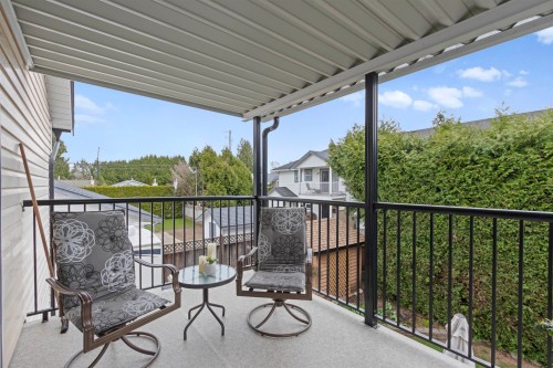 20492 Walnut Crescent, Maple Ridge, BC 