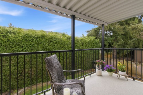 20492 Walnut Crescent, Maple Ridge, BC 