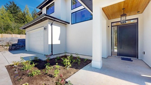 1236 Castle Road, Gibsons, BC 
