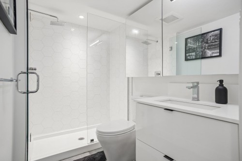 319-630 Broadway E, Vancouver, BC 