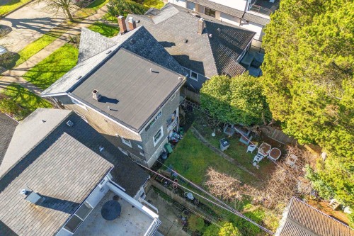 2861 15Th Avenue W, Vancouver, BC 