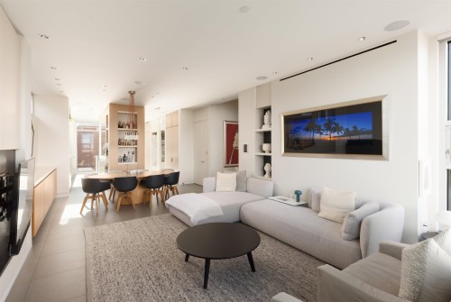 3250 20Th Avenue W, Vancouver, BC 