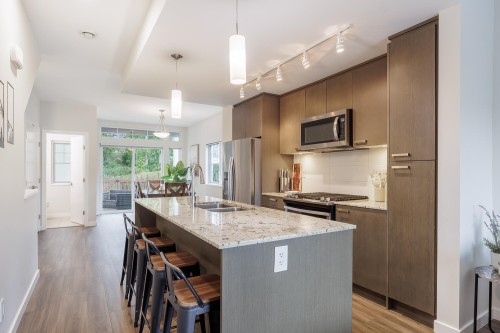 5900 Beachgate Lane, Sechelt, BC 