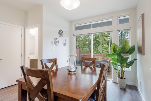 5900 Beachgate Lane, Sechelt, BC 