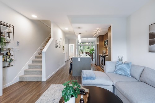 5900 Beachgate Lane, Sechelt, BC 