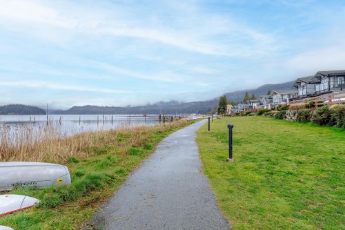 5900 Beachgate Lane, Sechelt, BC 