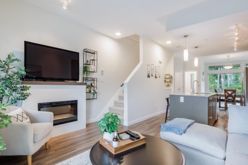 5900 Beachgate Lane, Sechelt, BC 