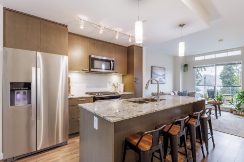 5900 Beachgate Lane, Sechelt, BC 