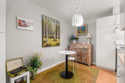 215-4373 Halifax Street, Burnaby, BC 