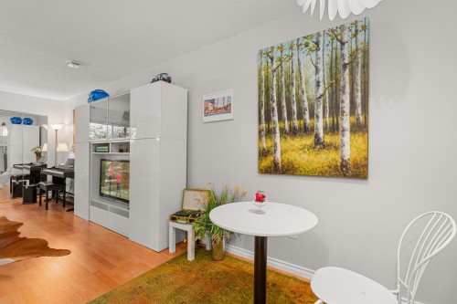 215-4373 Halifax Street, Burnaby, BC 