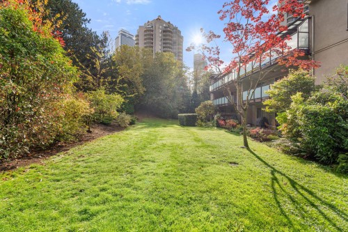 215-4373 Halifax Street, Burnaby, BC 