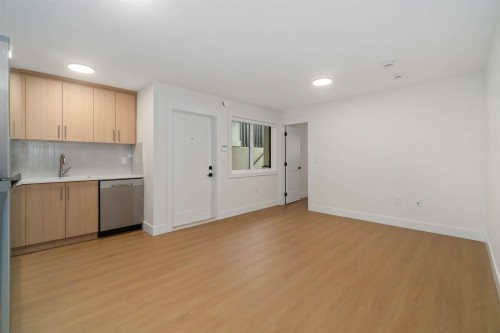 827 Atkins Street, Coquitlam, BC 