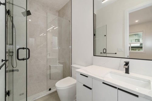 827 Atkins Street, Coquitlam, BC 