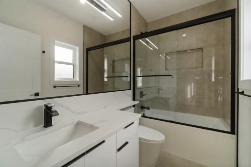 827 Atkins Street, Coquitlam, BC 