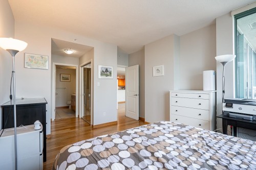 2504-4398 Buchanan Street, Burnaby, BC 