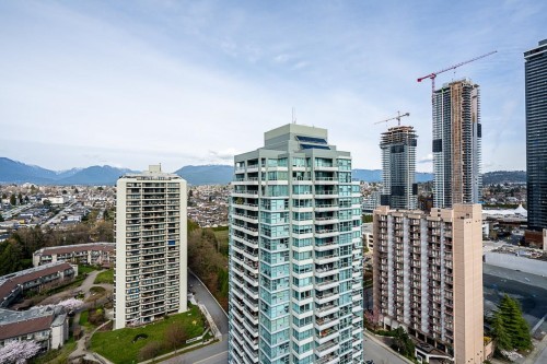 2504-4398 Buchanan Street, Burnaby, BC 