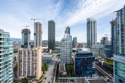 2504-4398 Buchanan Street, Burnaby, BC 