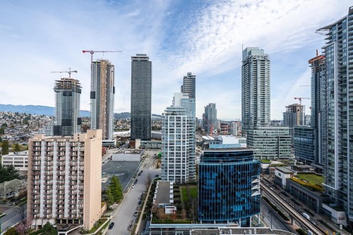 2504-4398 Buchanan Street, Burnaby, BC 
