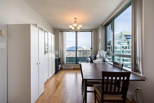 2504-4398 Buchanan Street, Burnaby, BC 