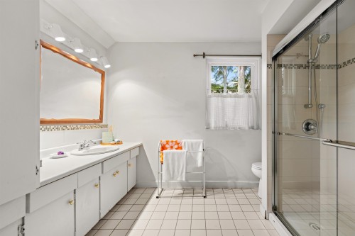 1376 11Th Street, West Vancouver, BC 