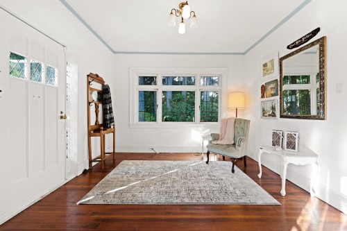1376 11Th Street, West Vancouver, BC 