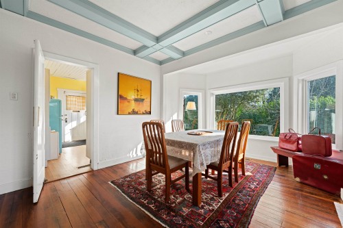 1376 11Th Street, West Vancouver, BC 