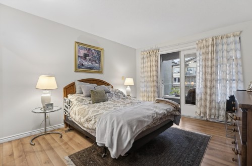 205-3151 Woodbine Drive, North Vancouver, BC 