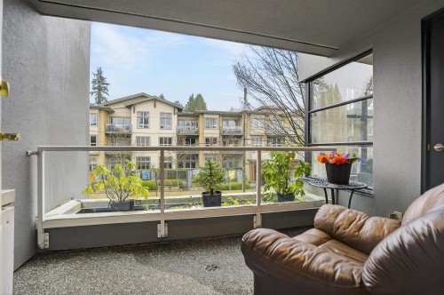205-3151 Woodbine Drive, North Vancouver, BC 