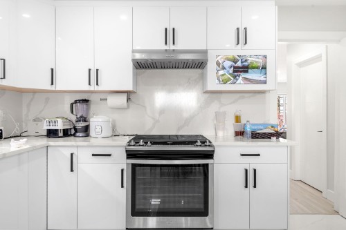 2506 45Th Avenue E, Vancouver, BC 
