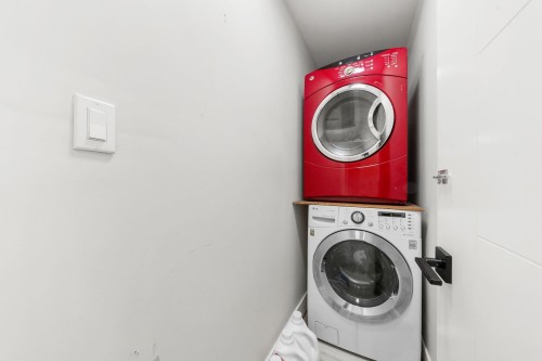 2506 45Th Avenue E, Vancouver, BC 